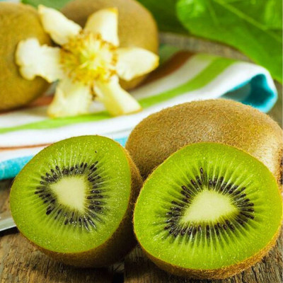 Kiwi 'Jenny' Autofertil (Ghiveci 2L) - Fructe Delicioase